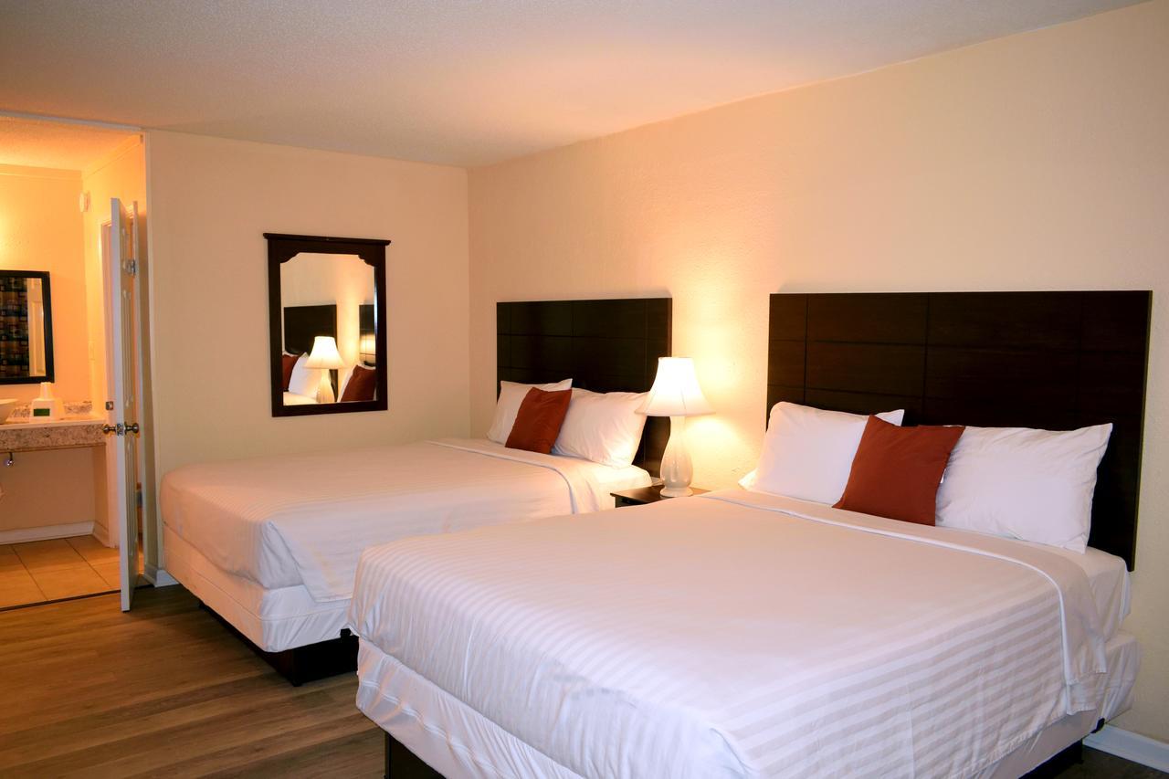 Red Carpet Inn Battleboro Екстериор снимка